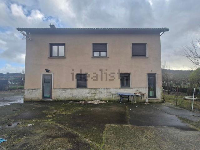 Chalet, Valga
