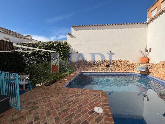 Chalet, Valdepeñas