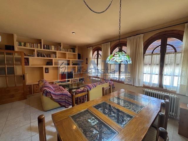 Chalet, Valdepeñas