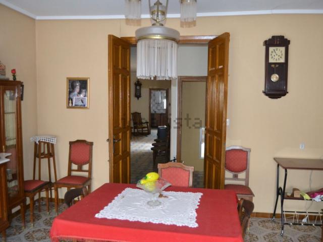 Chalet, Valdepeñas