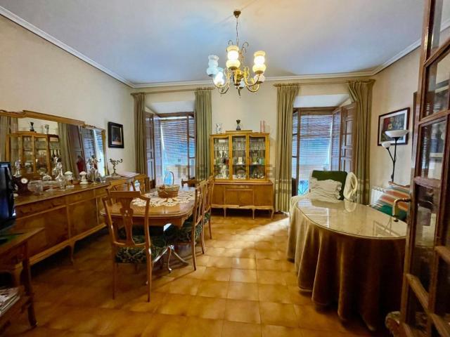 Chalet, Valdepeñas