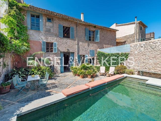 Chalet, Valldemossa