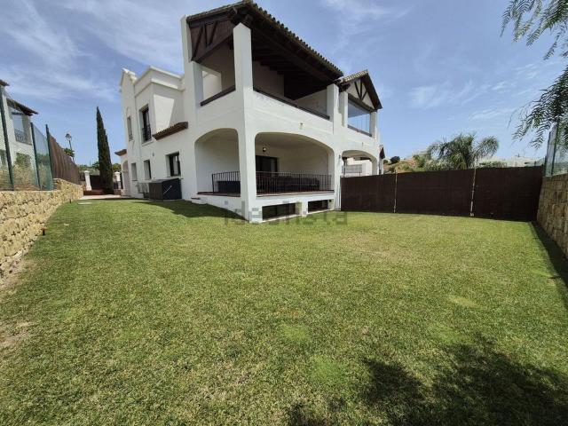 Chalet, Valle Romano Golf, Estepona