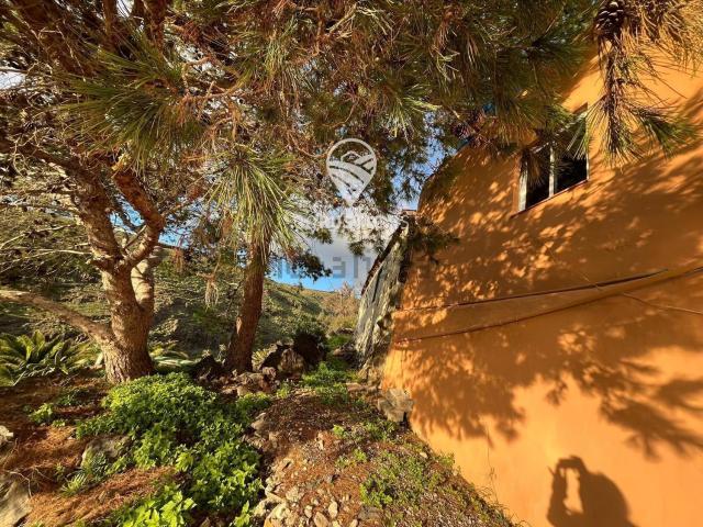 Chalet, Vallehermoso