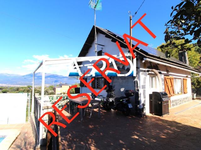 Chalet, Vallgorguina