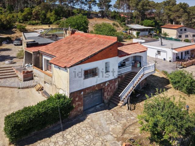 Chalet, Vallirana