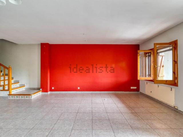 Chalet, Vallirana