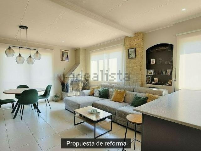 Chalet, Vallirana