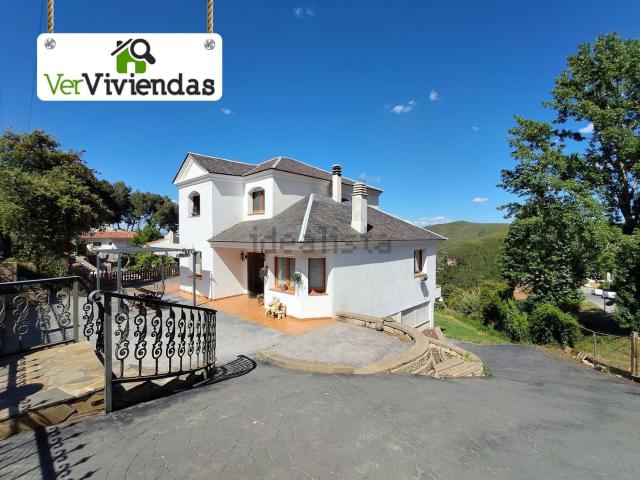 Chalet, Vallirana