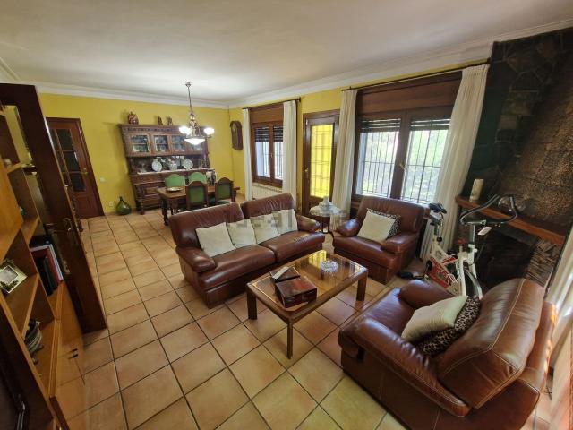 Chalet, Vallirana