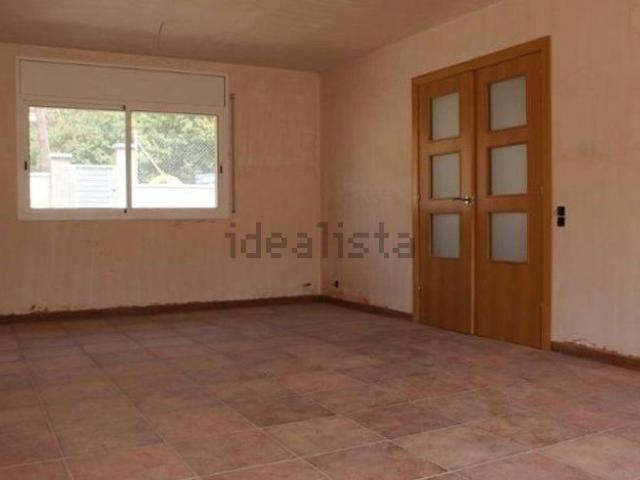 Chalet, Vallirana