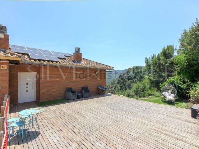 Chalet, Vallirana