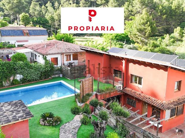 Chalet, Vallirana