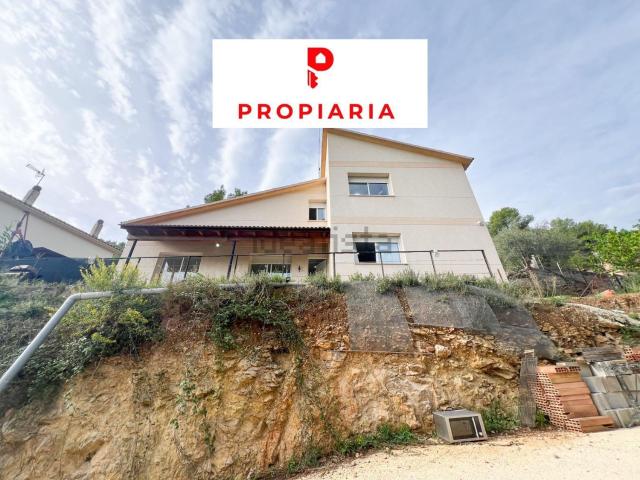 Chalet, Vallirana