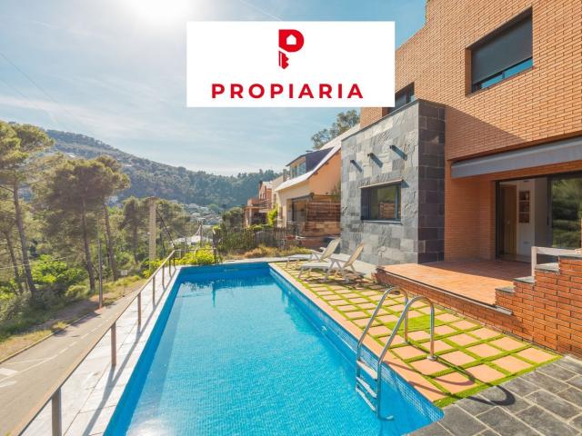 Chalet, Vallirana