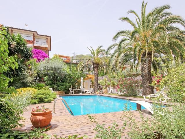 Chalet, Vallirana