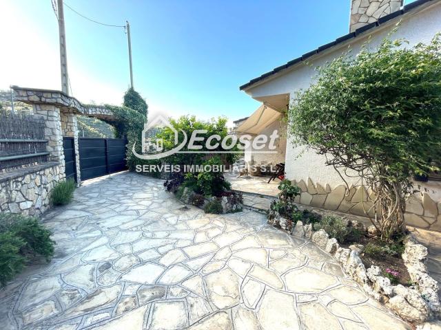 Chalet, Vallirana