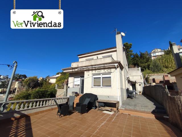 Chalet, Vallirana