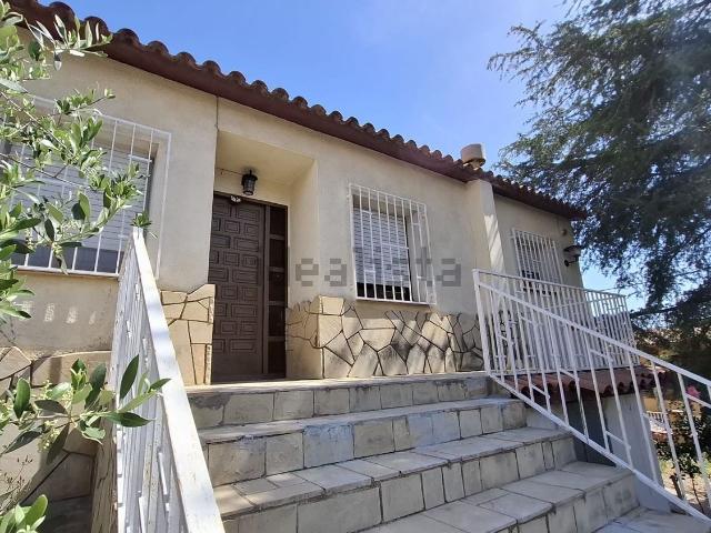 Chalet, Vallirana