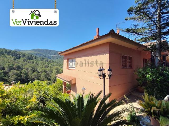 Chalet, Vallirana