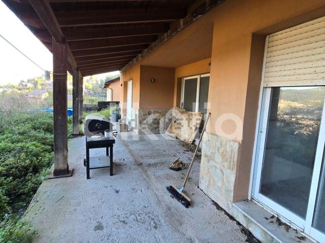 Chalet, Vallirana