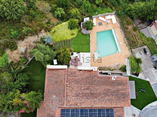 Chalet, Vallromanes