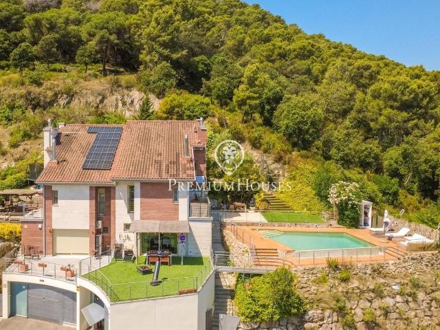 Chalet, Vallromanes