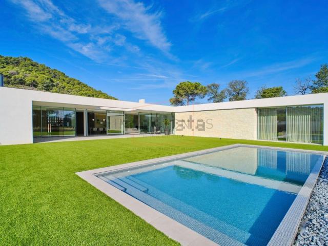 Chalet, Vallromanes