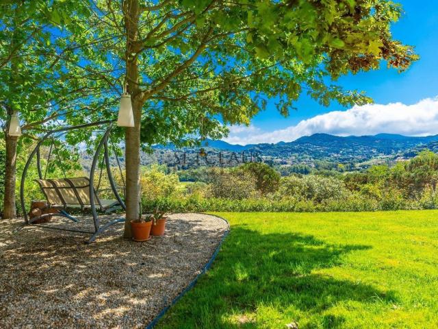 Chalet, Vallromanes
