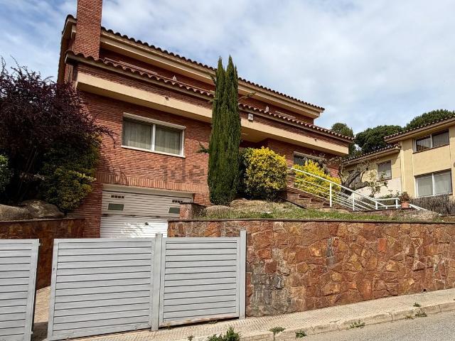 Chalet, Vallromanes