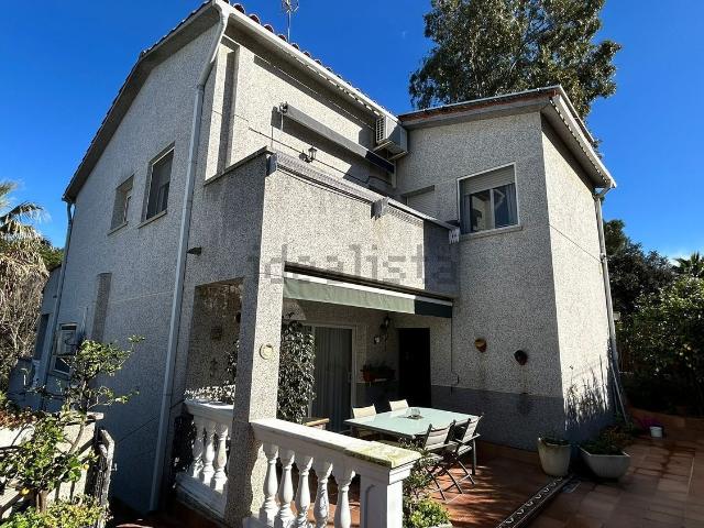 Chalet, Vallromanes