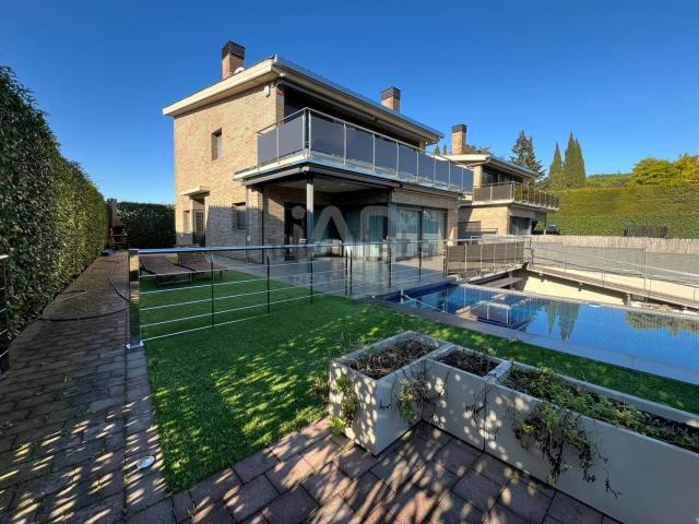 Chalet, Vallromanes