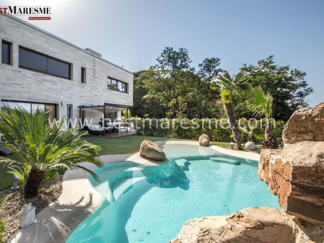 Chalet, Vallromanes