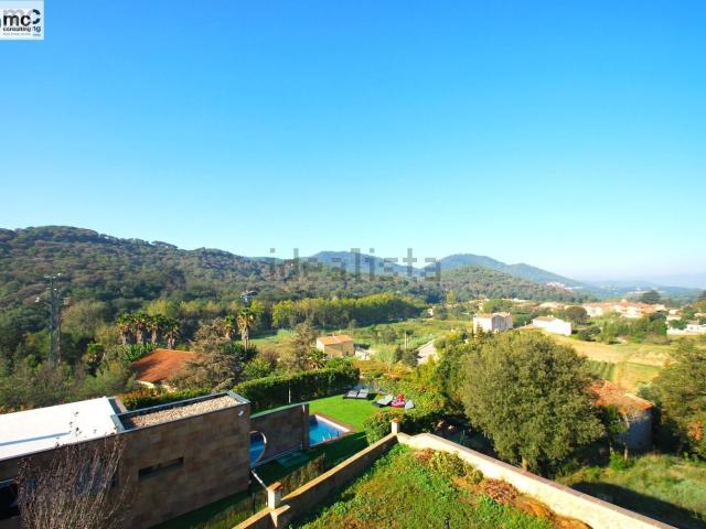Chalet, Vallromanes