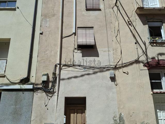 Chalet, Valls