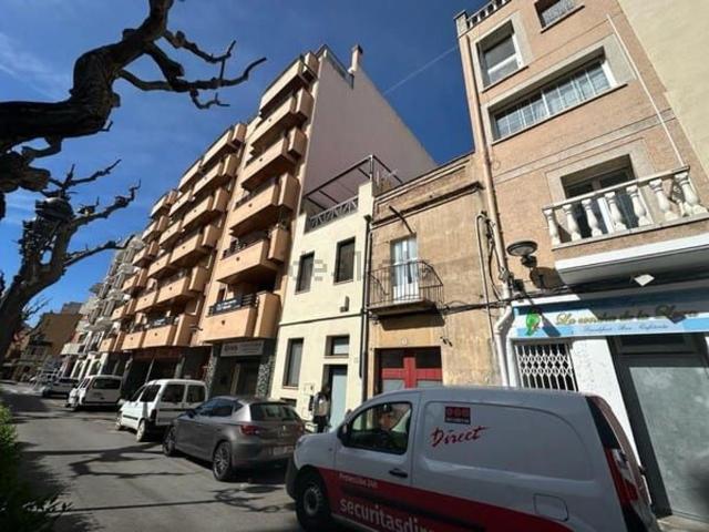 Chalet, Valls