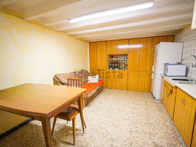 Chalet, Valls