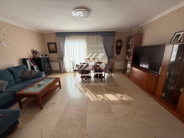 Chalet, Valls