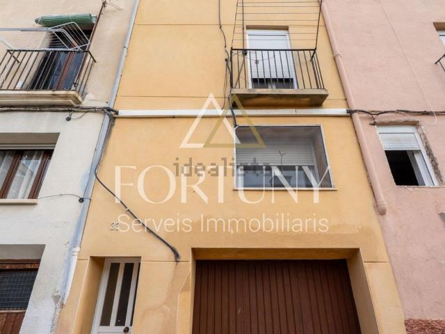 Chalet, Valls