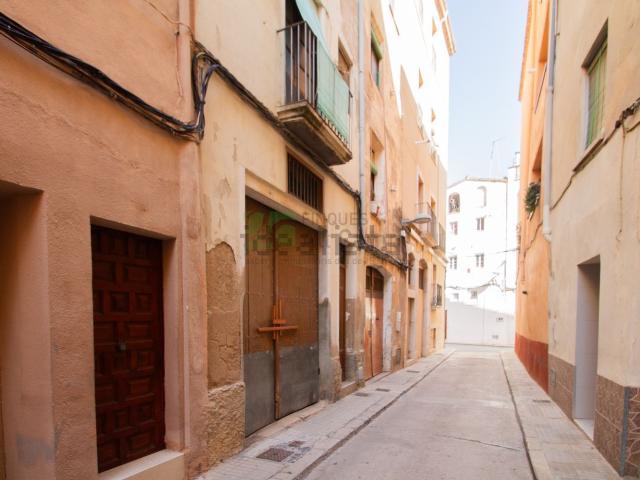 Chalet, Valls