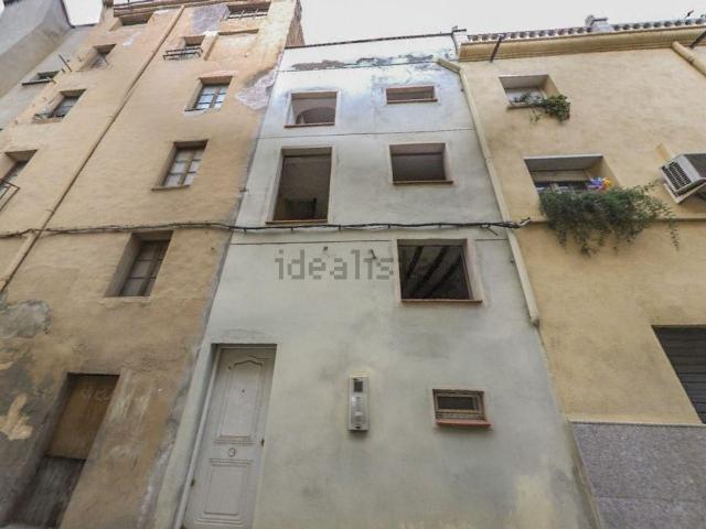 Chalet, Valls
