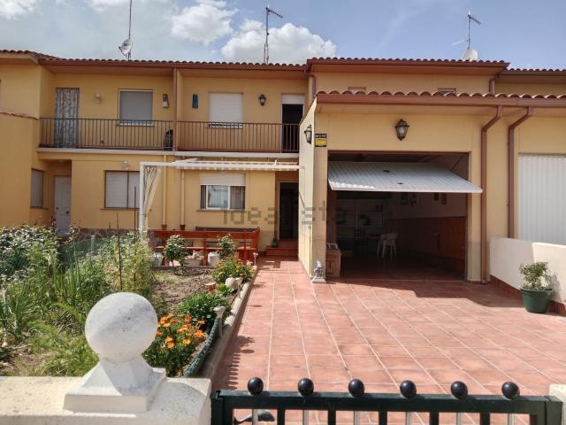 Chalet, Venialbo