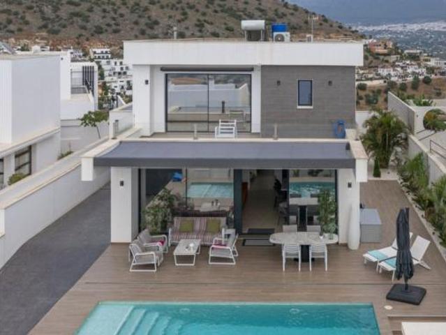 Chalet Venta Coín, Barriada Las Flores