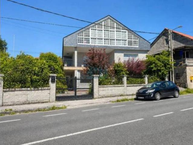 Chalet Venta Coles, Coles Capital