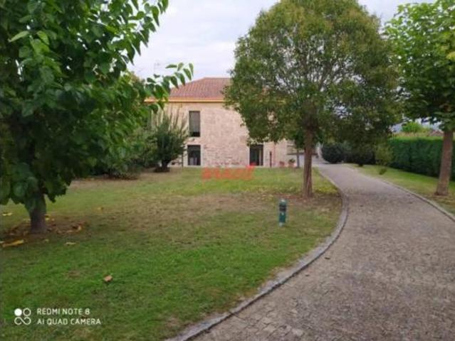 Chalet Venta Coles, Coles Capital