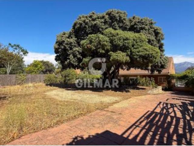 Chalet Venta Collado Villalba, Carlos Ruiz
