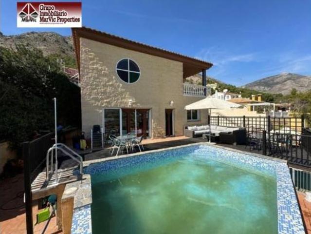 Chalet Venta Callosa d'en Sarrià, Almedia
