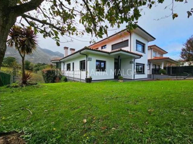 Chalet Venta Caravia, Duesos