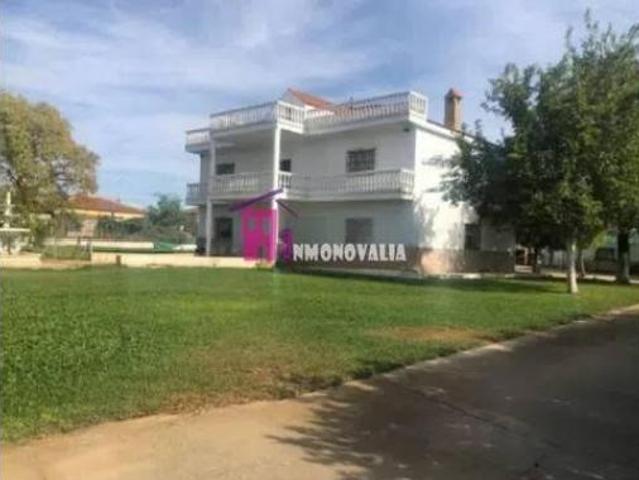 Chalet Venta Carmona, Carmona