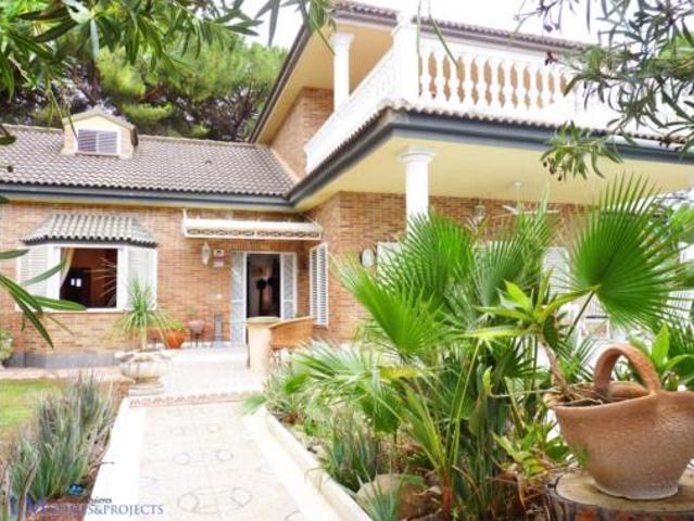 Chalet Venta Carmona, Carmona
